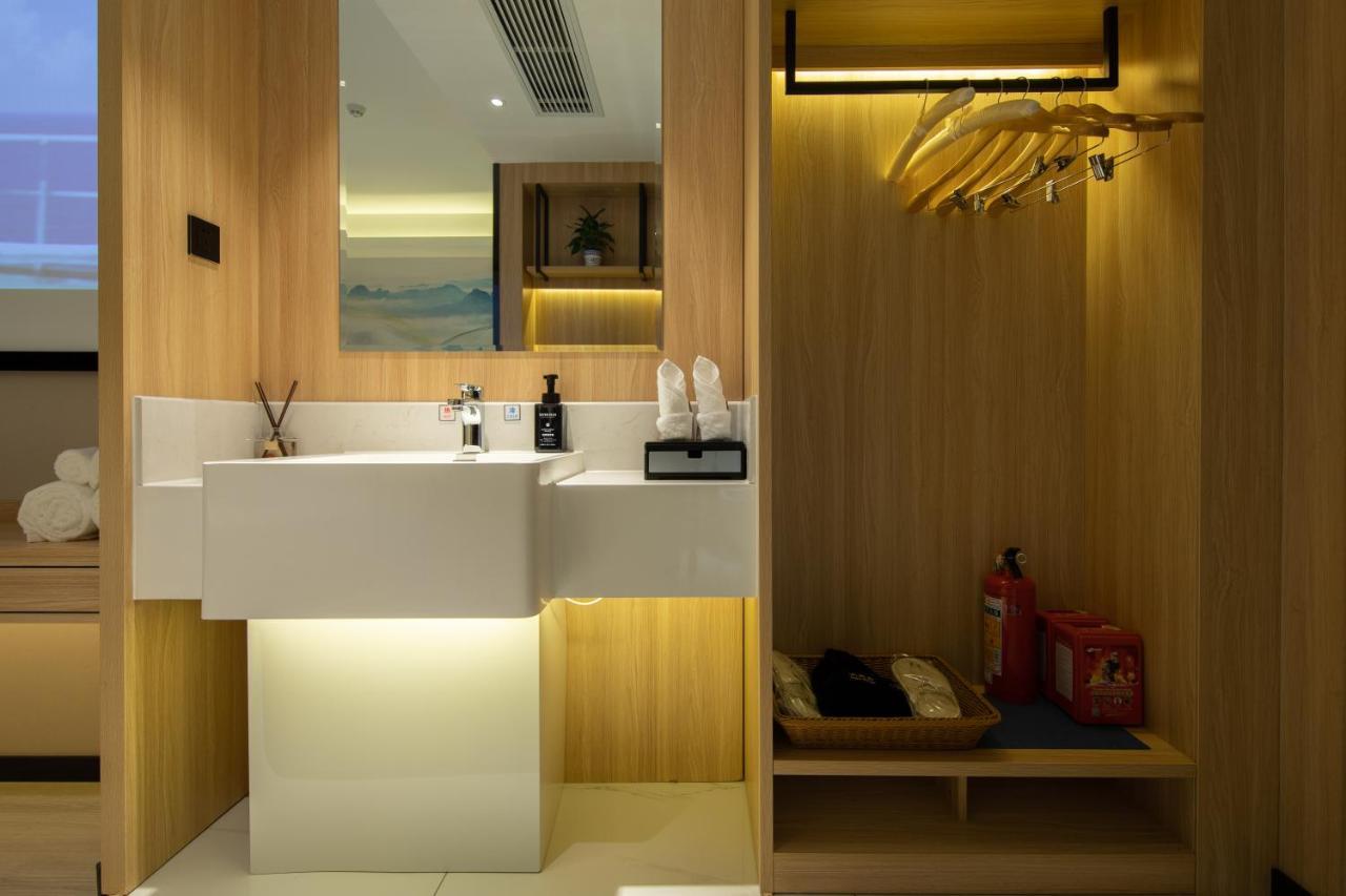 Ausotel By Argyle Baiyun International Airport Renhe Metro Exit B 广州 外观 照片